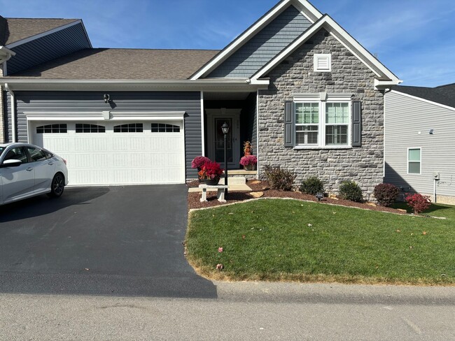 LOCATION LOCATION LOCATION- NEW HOME! - LOCATION LOCATION LOCATION- NEW HOME!