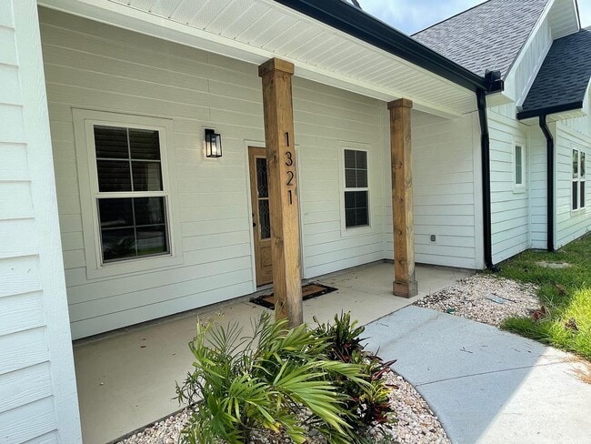 Photo - 1321 Cedar Ave S