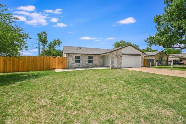 Building Photo - 1606 Normeadows Cir Rental
