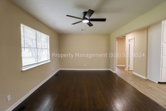 Photo - 3 Bed | 2.5 Bath in Oologah!