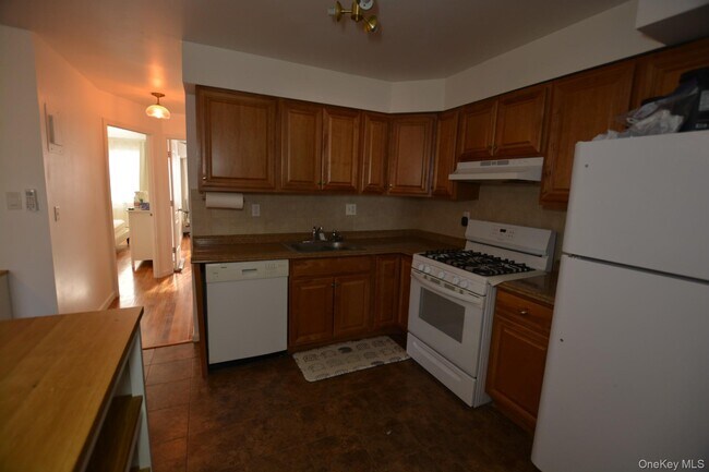 Photo - 212-72-212-16 16th Ave