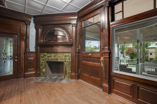 Photo - 1 Franklin Pl Unit 1