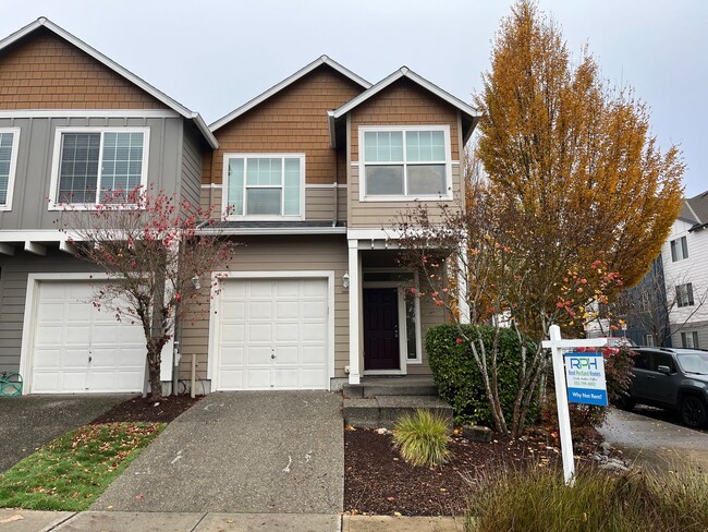 Photo - 17421 SW Turning Leaf Dr House