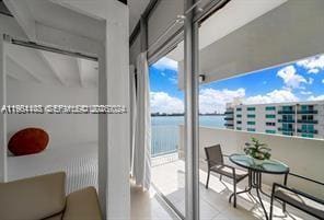 Photo - 7545 E Treasure Dr Unidad 10 I