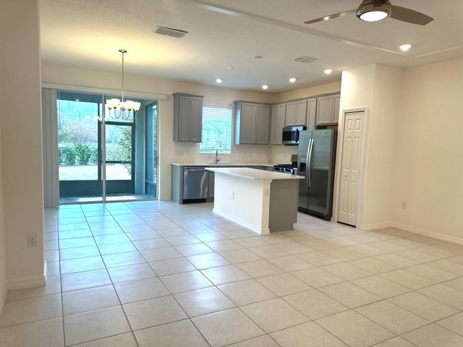 Photo - 14043 Kite Ln