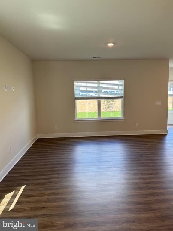 Photo - 108 Manasquan Wy