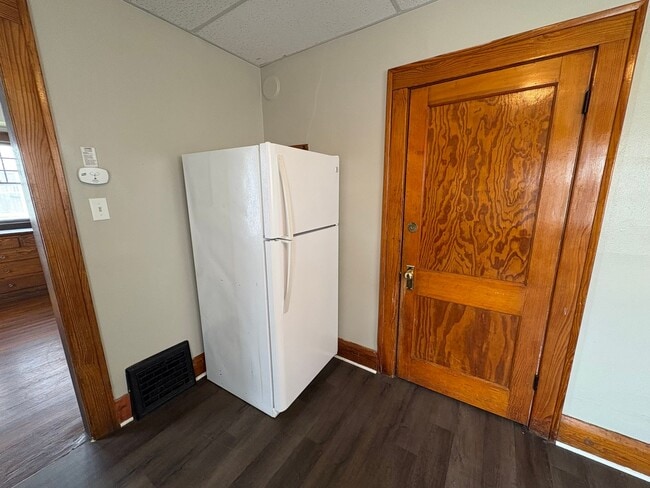 Photo - Spacious 3 Bedroom Home on Sylvania for Rent
