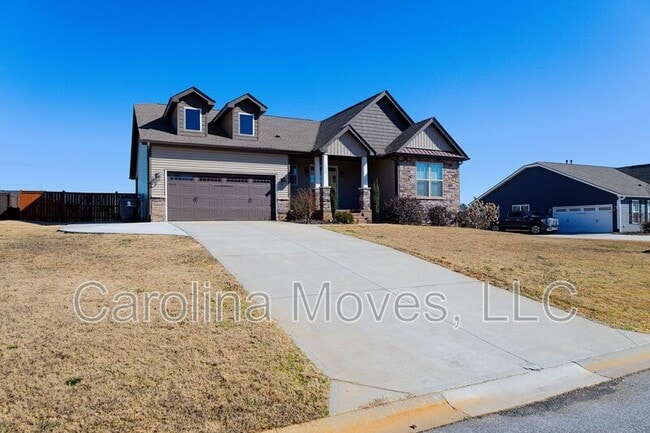 Photo - 210 Royal Hill Ln