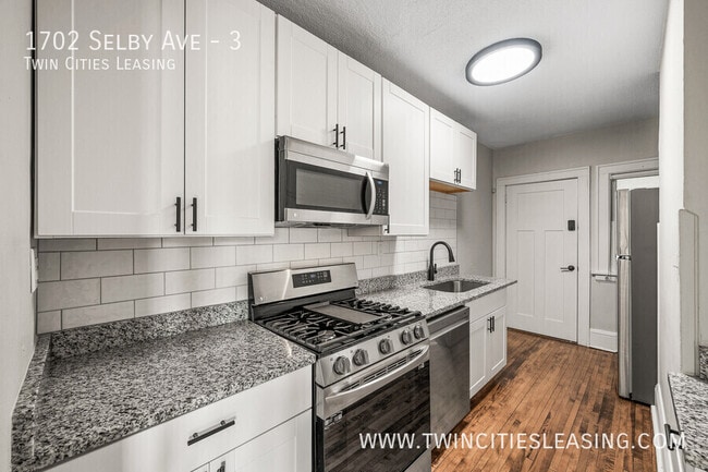 Building Photo - 1702 Selby Ave Unit 3 Rental
