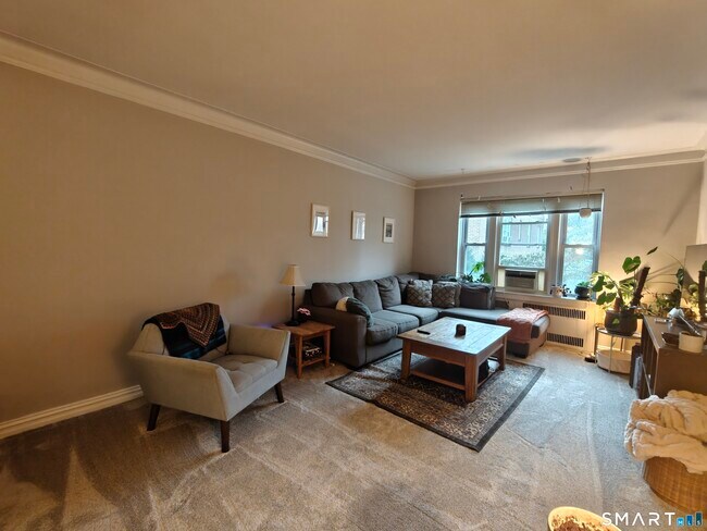70 Strawberry Hill Ave Unit 5-2A