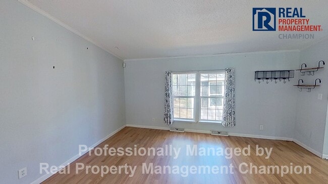 Photo - Charming Home in Quiet Neighborhood Near Monkey Junction