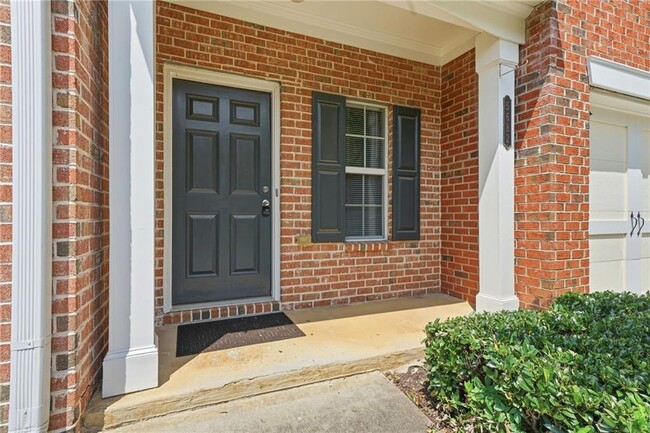 Photo - 5682 Lawley Rd