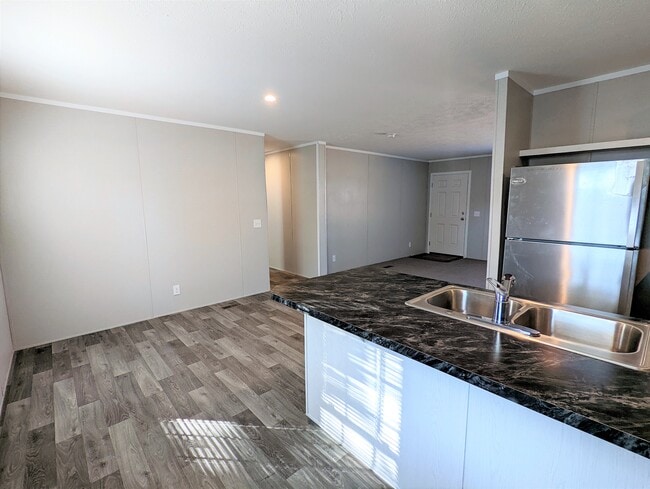 Photo - 727 Virginia