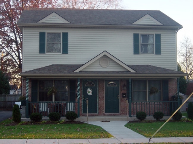 Photo - 103 E Park Pl