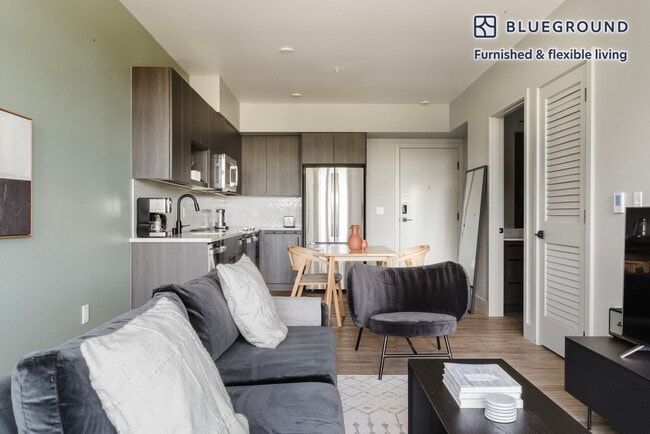 Photo - 104 12th Ave Unidad SI FL3-ID747