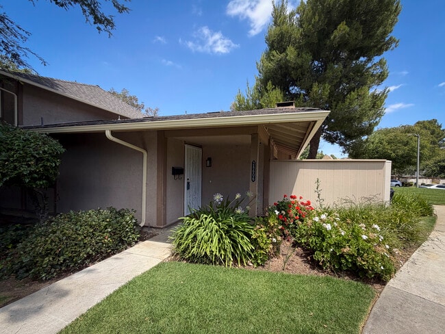 Photo - 28606 Conejo View Dr Unidad 28606 Conejo View Dr, Agoura Hills