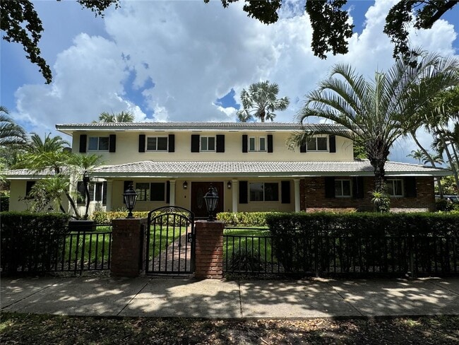 Building Photo - 13250 SW 72nd Ave Rental