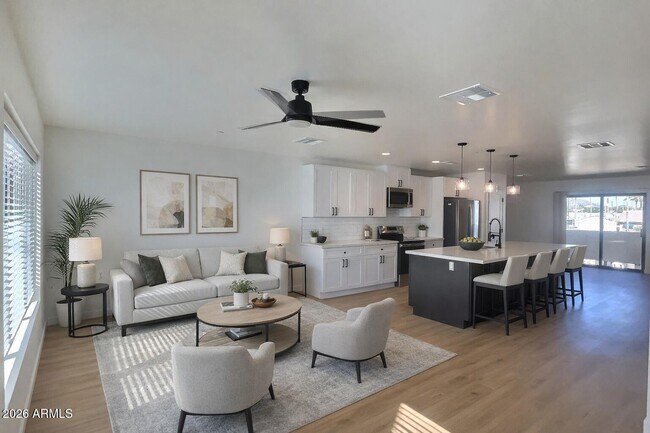 Photo - 2502 E Paradise Ln