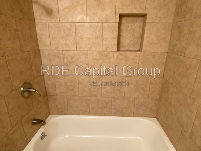 Photo - 434 NW 23rd St