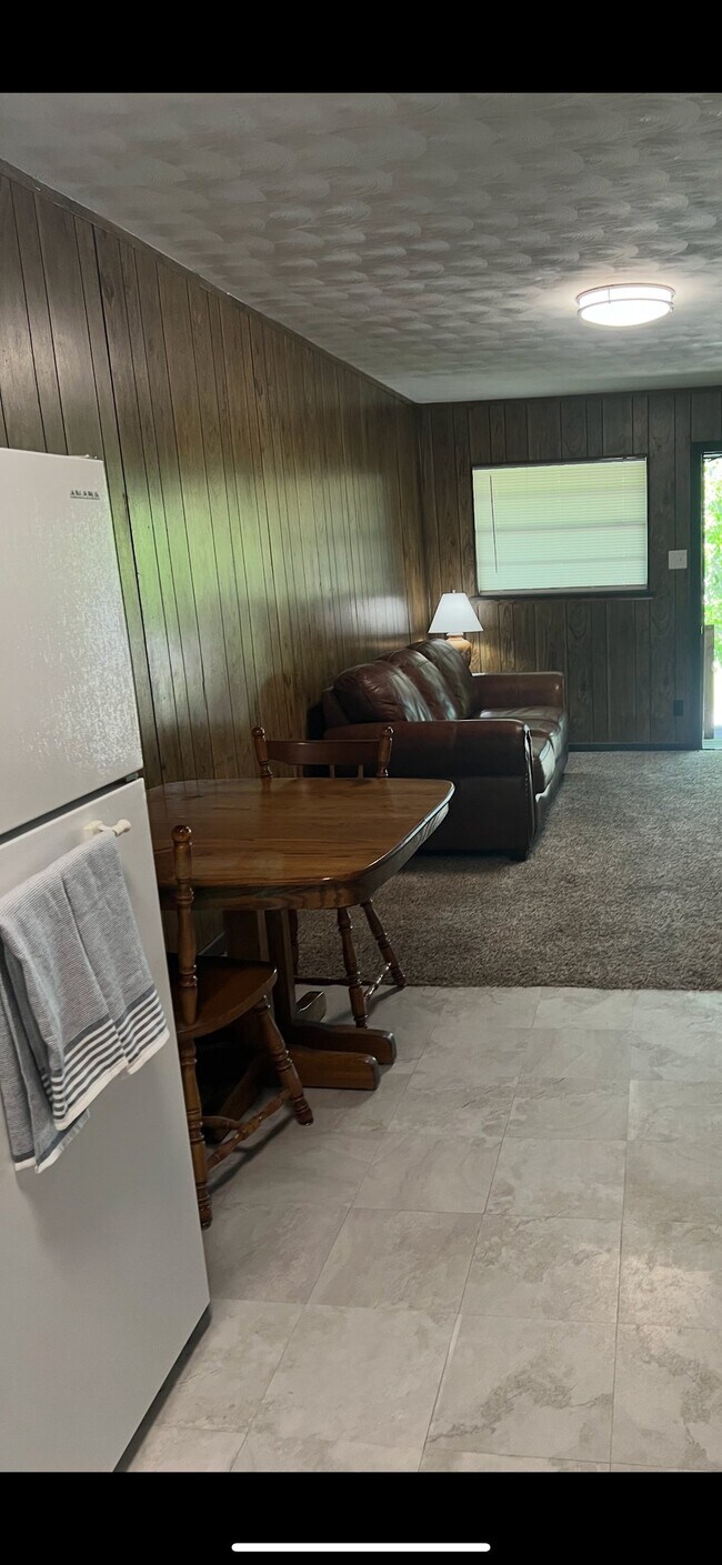 Photo - 1708 Holloman Dr Unit Apt. 7
