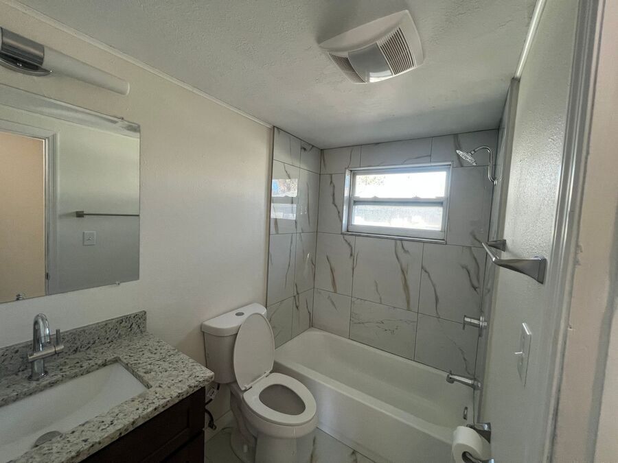 Photo - 9318 Grandfield-A Unidad A