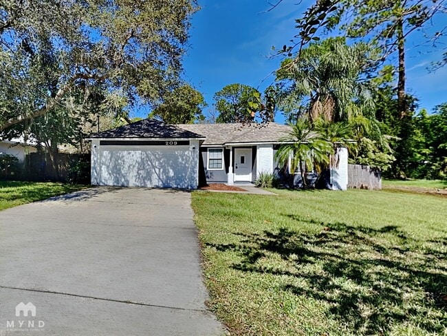 Building Photo - 209 Gerona Rd