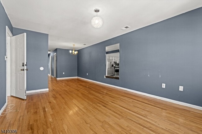 Photo - 457 Irvine Turner Blvd