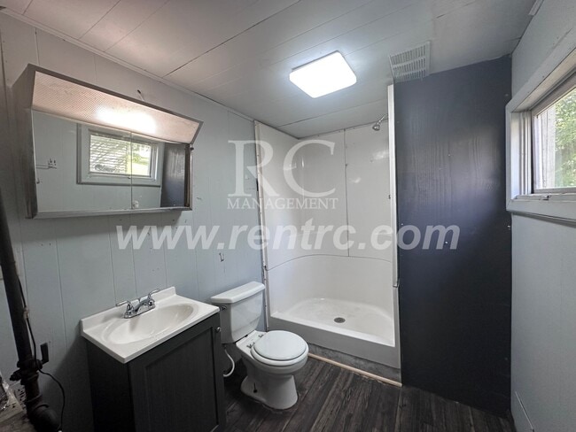1224-D Marion-