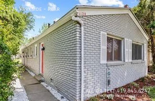 Building Photo - 1124 Parkside-Rear Unit Rear