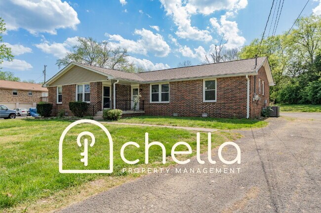 Building Photo - For Rent – Newly Renovated Duplex in Hendersonville, TN