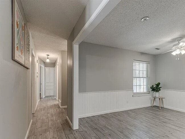 Photo - 4709 Newport Dr