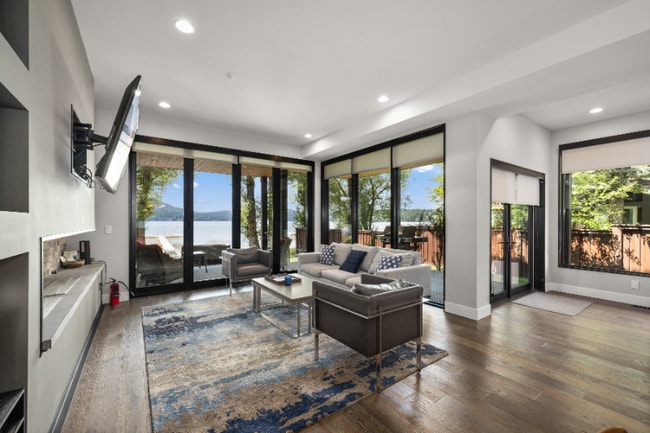 Photo - 1340 Wisconsin Ave Unit A