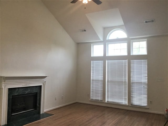 Photo - 406 Bramford Way