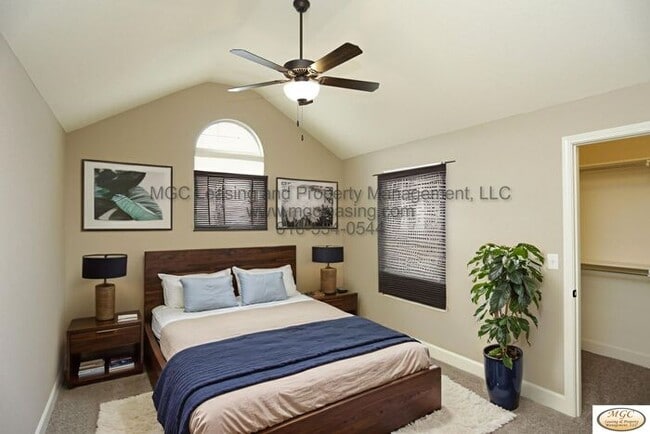 Photo - Modern Townhome with Designer Kitchen and High-End Touches in Raymore!