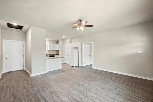 Photo - 2877 Conveyor Dr