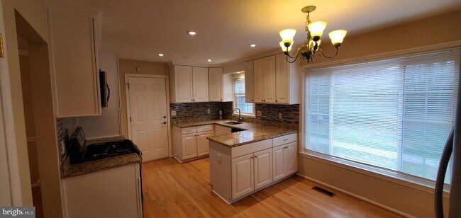 Photo - 7884 Godolphin Dr