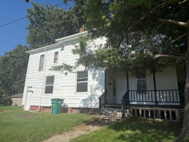 Photo - 409 W Hempstead Ave Unidad B