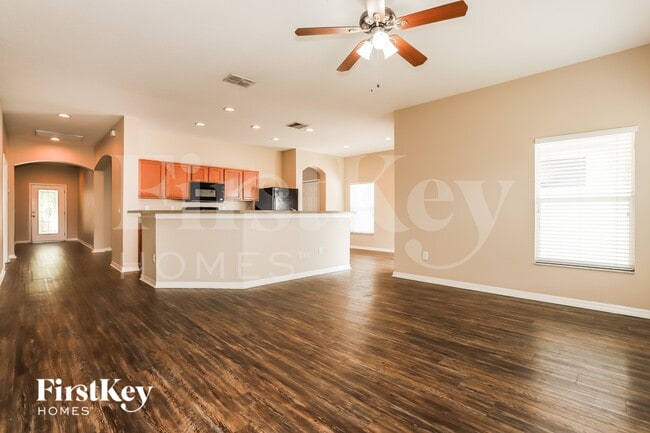 Photo - 734 Star Pointe Dr