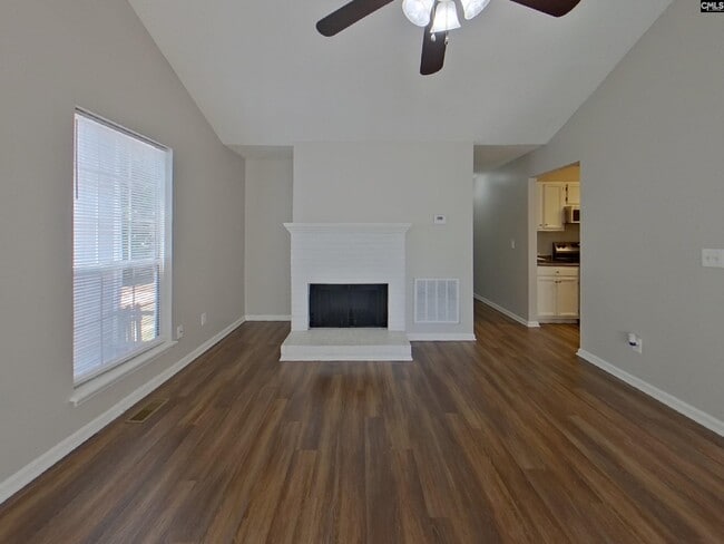 Photo - 108 Quinton Ln