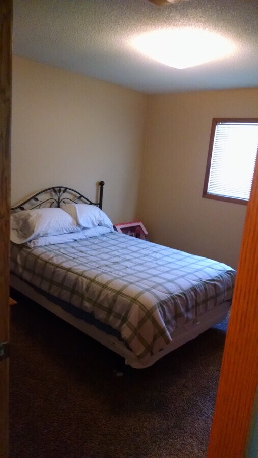 Bedroom - 617 Walden Ct Apartment Unit A