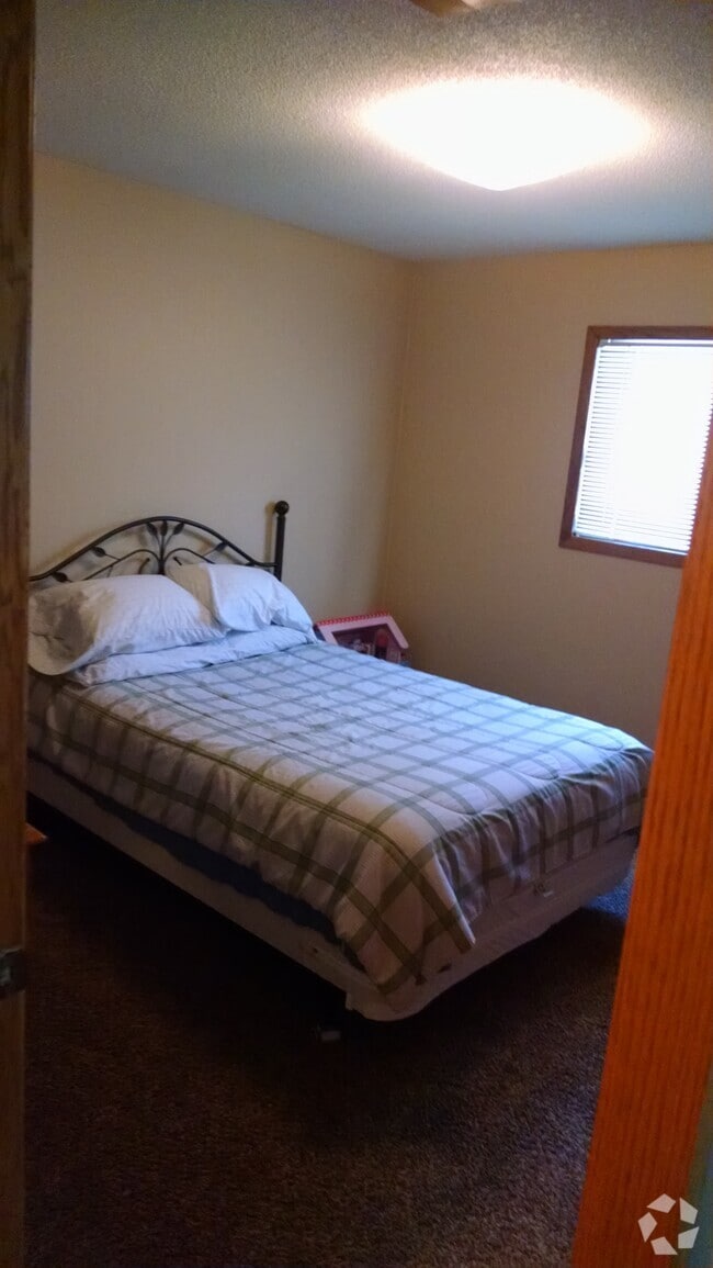 Building Photo - 617 Walden Ct Unit A Rental