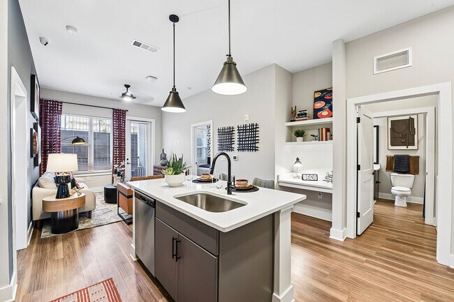 25-web-or-mls-Unit L03-S2504-006