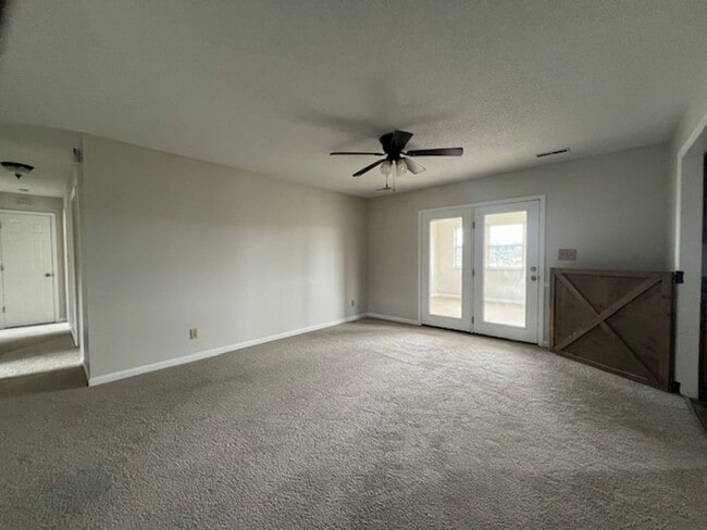 Photo - Move In Ready!!