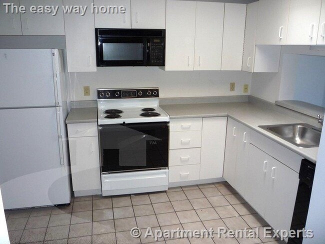 Photo - 175 Beacon St Apartment