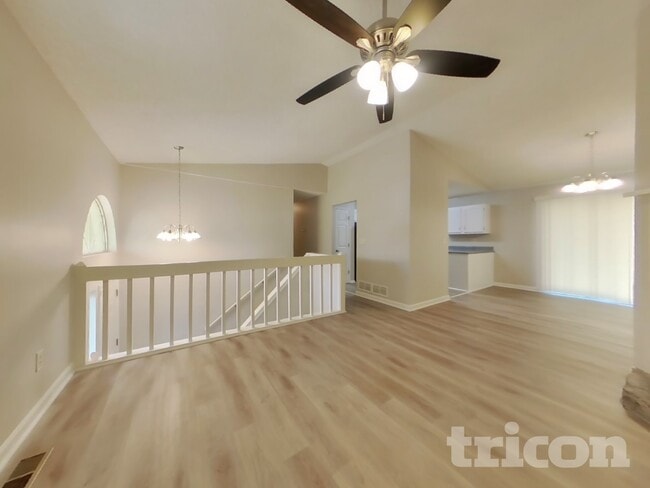 Photo - 2122 Cedar Creek Ln