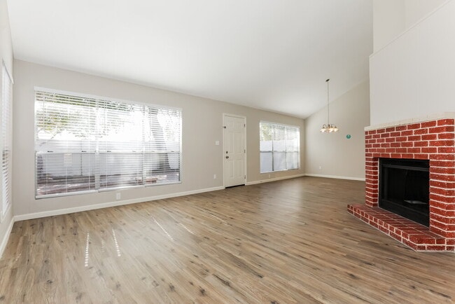 Photo - 3827 W Harrison St