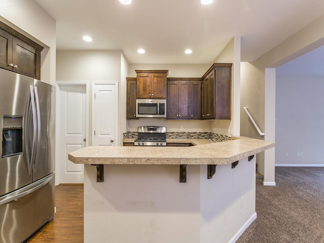 Photo - 4 bedroom 2.5 bathroom home