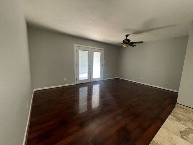Photo - 913 E Beryl Ave