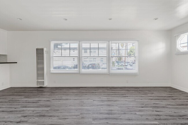 241 Bonito Ave Unit 01