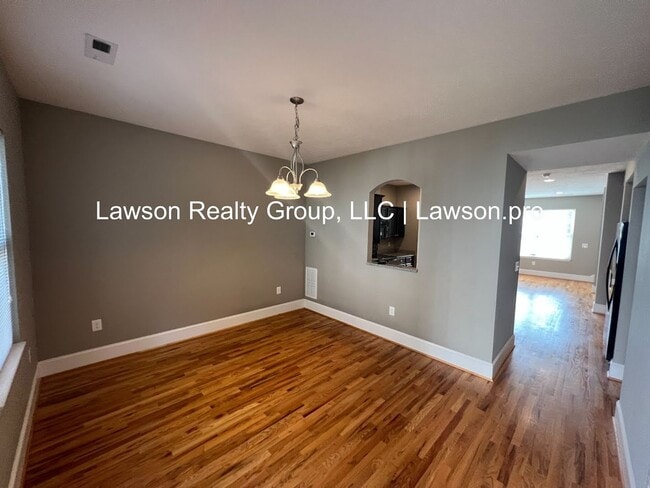 Photo - Luxurious Colonial Green Townhome